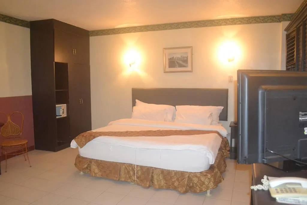 Dm Residente Hotel Inns & Villas Angeles